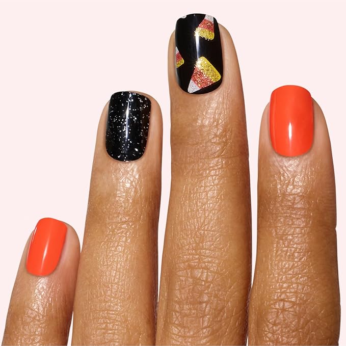 Dashing Diva Gloss Nail Strips - Free Candy - UV Free, Chip Resistant, Long Lasting Gel Nail Stickers - 3-Piece Manicure Set - Contains 32 Wraps, 1 Prep Pad, 1 File