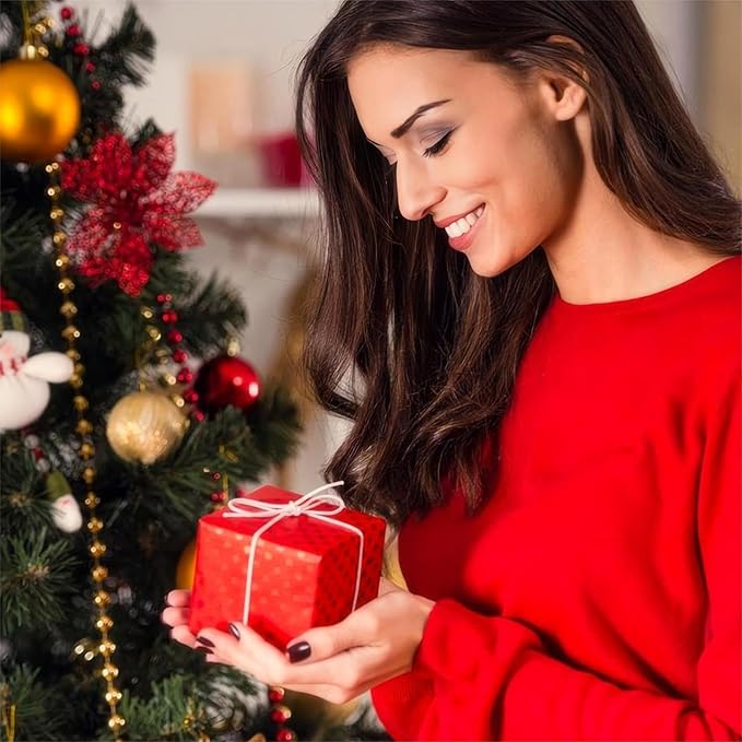 RTKHFZE Short Press on Nails Square White French Tip Fake Nails Glitter Acrylic Nails Valentine Day False Nails with Heart Designs Glue on Nail Glossy Artificial Nail for Women 24Pcs