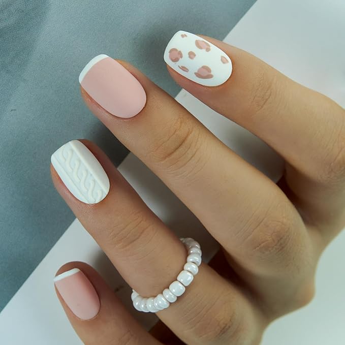 CurvLife Press On Nails – 30Pcs Soft Gel Fake Nails, Reusable Glue On Nail Kit with Adhesive Tabs, Natural Fit & Salon-Quality for Women & Girls (Cozy Knit Leopard Pink)