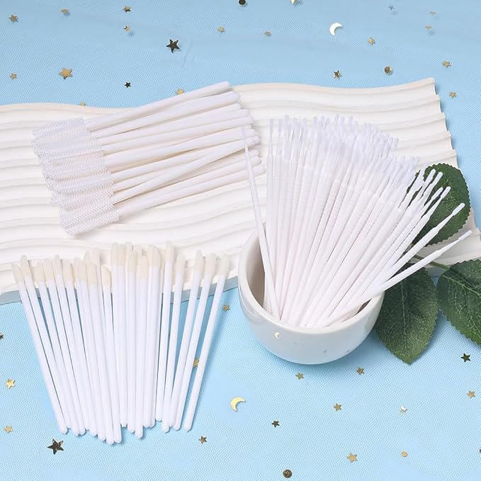 300 Pack Disposable Spoolies Brushes Sets Mascara Wand Lip Brushes Cotton Swab for Eyebrow Eyelash Extension Tattoo Lipstick Applicator
