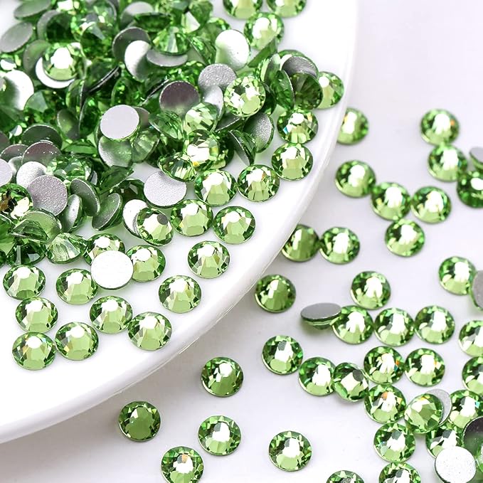 Novani Rhinestones 1440pcs SS10 Glass Rhinestones Crystal Flatback Gemstones for Crafts Nails Makeup Bags and Shoes Decoration（SS10, Light Green）