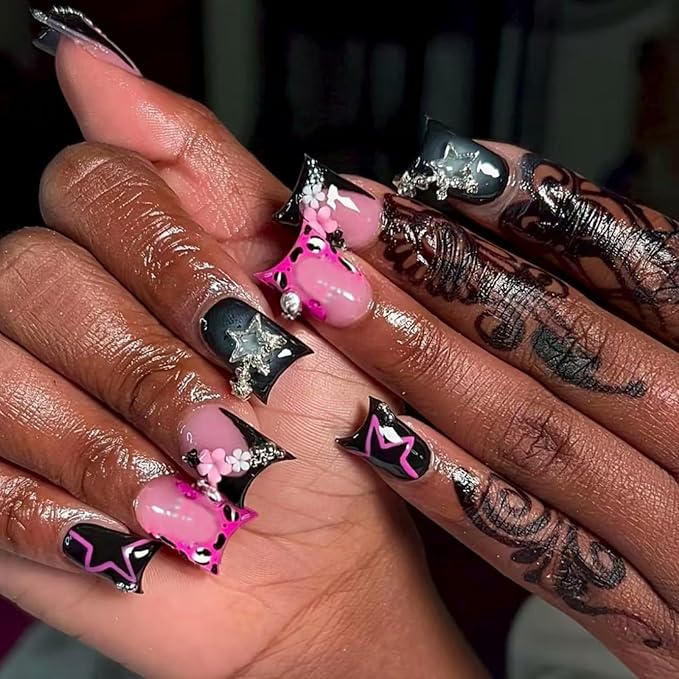 Black Press on Nails Duck Fake Nails with Star Design French Tip Nail Press ons Glossy Stick on Nails Reusable Artificial Acrylic Full Cover Short Nail press ons for Women Manicure 24Pcs
