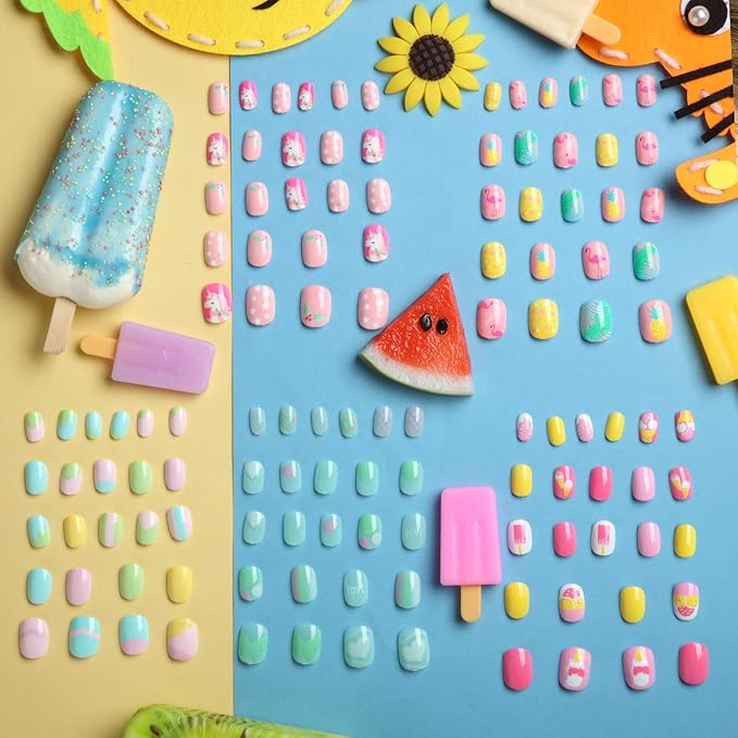 120 Pieces Kids Press on Nails Children Fake Artificial Nails Girls Full Cover Short False Christmas Fingernails for Girls Kids Design Decoration(Bright Summer)