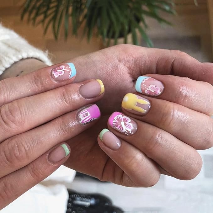 Easter Press on Nails Colorful French Tip Fake Nails with Designs Cute Yellow Bunny False Nail Glossy Full Cover Short Square Stick on Nails Easter Acrylic Nail for Women DIY Manicuare 24 Pcs