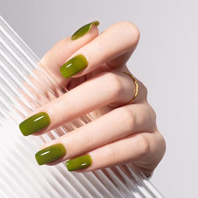 MAYCHAO 15ML Jelly Green Gel Nail Polish 1Pc Transparent Green Gel Polish Soak Off UV LED Translucent Nail Varnish Neutral Color for Nail Art Starter Manicure Salon DIY at Home, 0.5 OZ