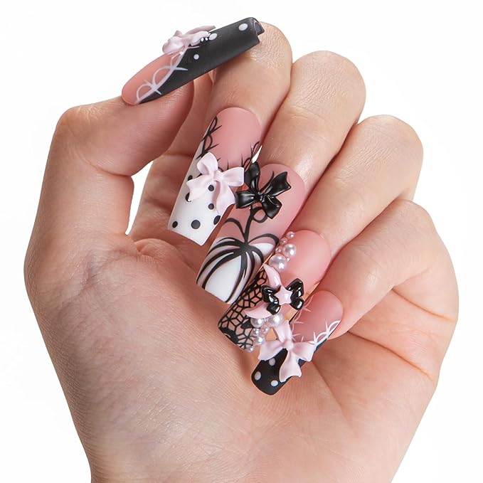 LOVFUL Short Press on Nails Midnight Doll | Handmade Acrylic Press ons | Reusable Fake False Nails | Square Classic Regular 1.3in | H608-S