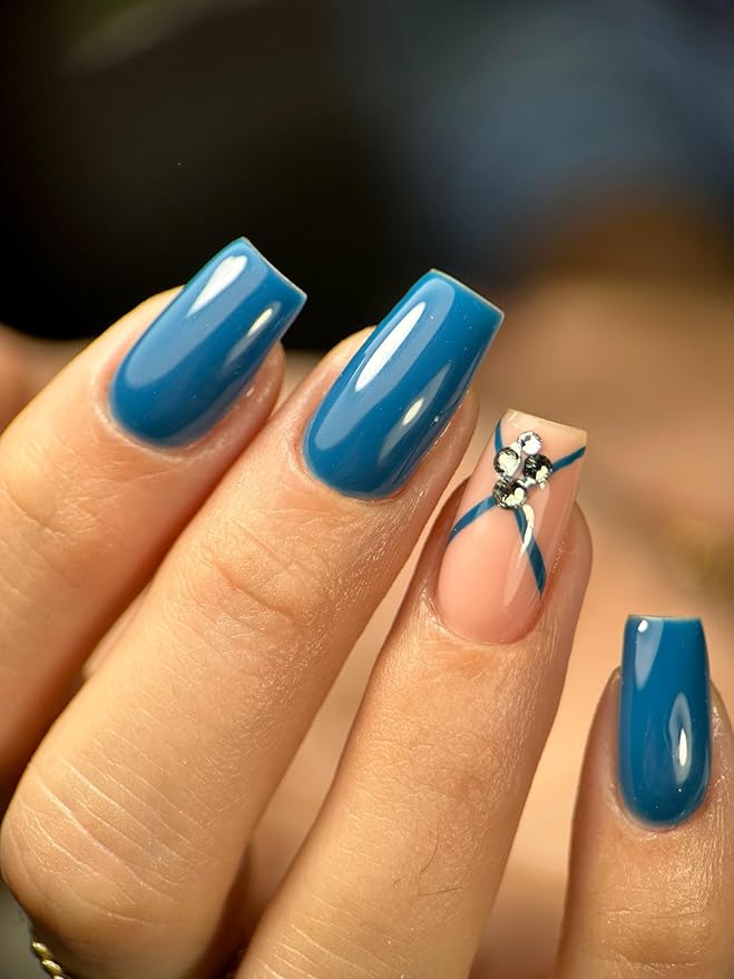 Dan's Nails Rubber Base Gel Polish Coat (Royal Blue)