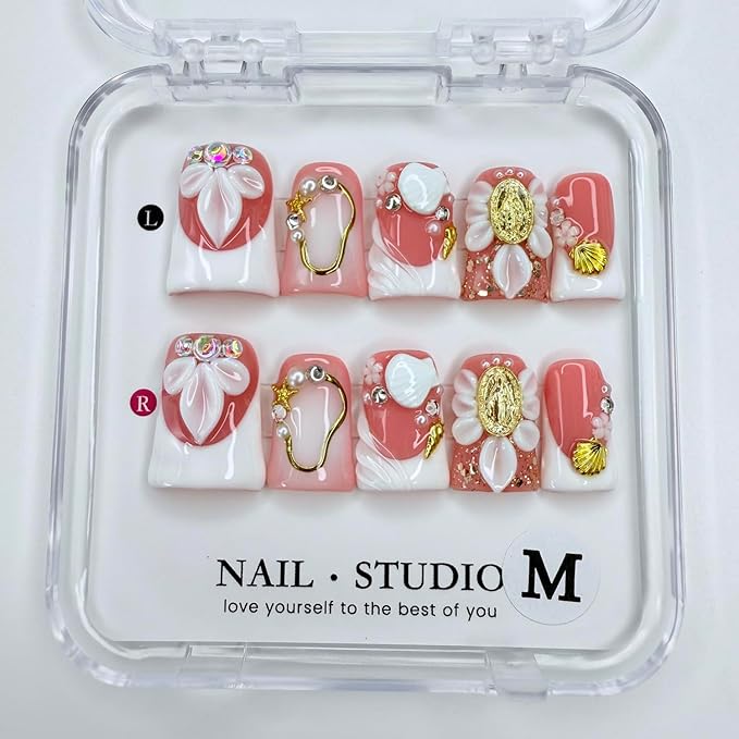 Handmade Press on Nails Short Duck Fake Nails French False Nails White Flower Acrylic Nails Full Cover Reusable Rhinestones 3D Shell Fake Nails for Women Girls Accessories (Size S)