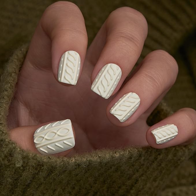 Curvlife Press On Nails Short Square White - 3D Sweater Press on Nails with Glue, Cream White Knit Texture Matte Glossy Cute Fake Nails Long Lasting False Nail Tips for Women Winter