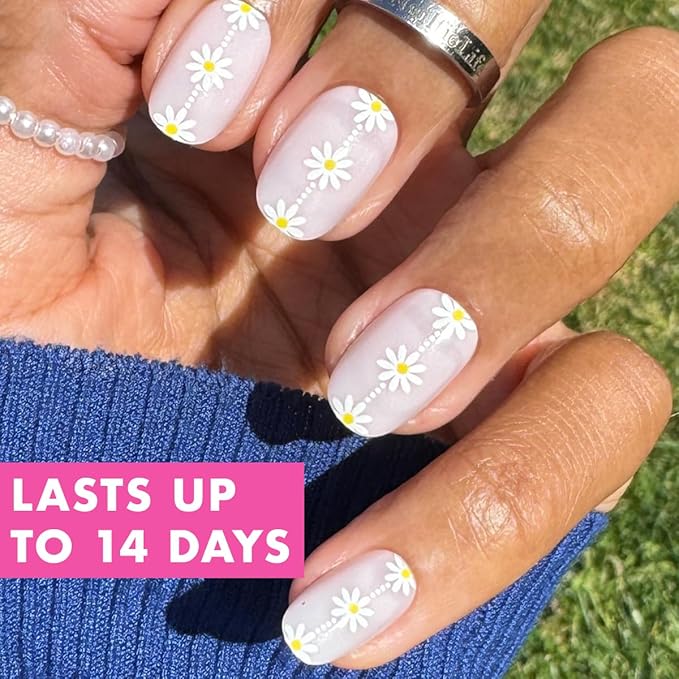 Olive & June Instant Mani Press-On Nails (Glue) | 42 Fake Nails, 21 Sizes | Non-Toxic, Long-Lasting Recycled Materials Realistic Look | Spring Flowers & Patterns | Short, Round |Daisy Chain