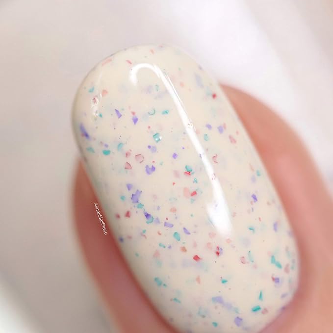 ILNP Cake Pop - Creamy Vintage Ivory Speckled Nail Polish
