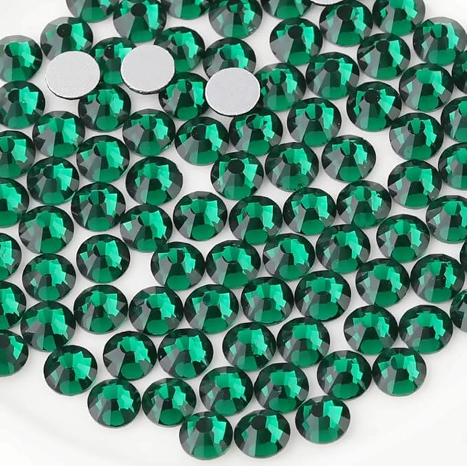 Beadsland 2880pcs Flat Back Crystal Rhinestones Round Gems for Nail Art and Craft Glue Fix,Emerald,SS3,1.2-1.4mm