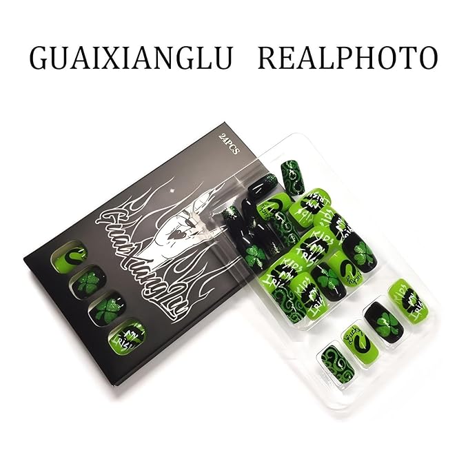 Short Square Press on Nails St. Patrick's Day Fake Nail with Winter Geen Designs False Nails Press Ons Gift for Women 24pcs