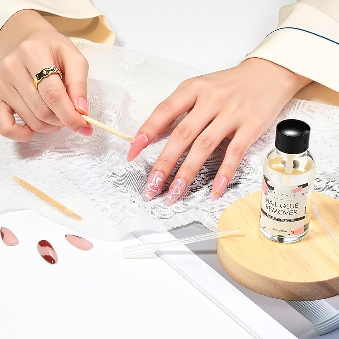 Makartt Nail Glue Remover for Press on Nails - 30ML Hema-Free, Glueoff Easy Removal Versatile Debonder for Glue on Tips, Regular Polish, Quick Glues and Semi-Cured Sticker DIY Manicure Supply