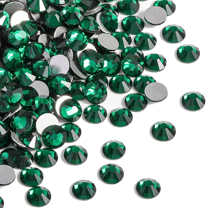Beadsland 288pcs Flat Back Crystal Rhinestones Round Gems for Nail Art and Craft Glue Fix,Emerald,SS34,7.1-7.3mm