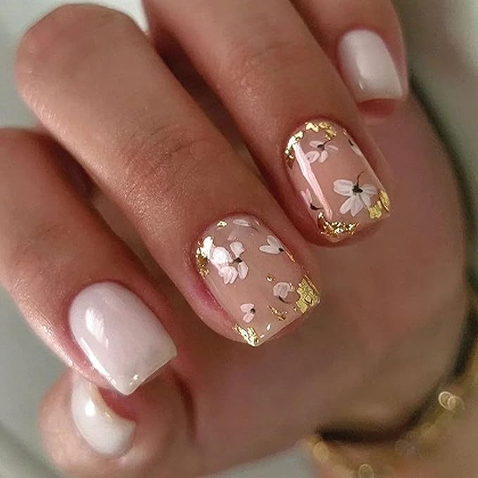 White Press on Nails Short Square Fake Nails Flowers Glue on Nails Summer Petals Acrylic Nails Press ons Glossy Gold Glitter False Nails Glossy Stick on Nails for Women 24 Pcs