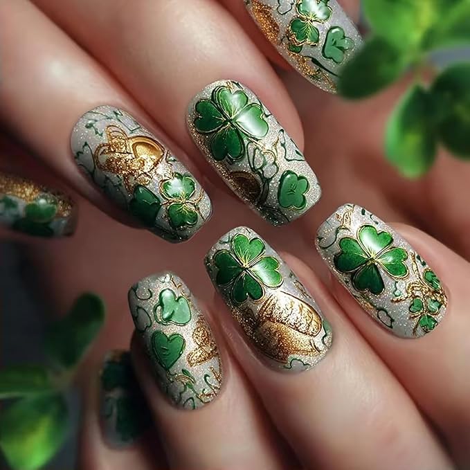 24Pcs St. Patrick's Day Press on Nails Medium Square Fake Nails Shamrock False Nail Gold Glitter Design Spring Artificial Fingernails Lucky Four-Leaf Clover Stick on Nail for Women