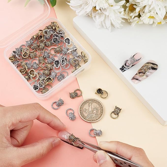 60Pcs 2 Colors Leopard Head Alloy Cabochons Feline Animal Theme Nail Art Charms Pull Ring Design Manicure Jewels Retro Wild Style Nail Art Decorations for Nail Art Supplies