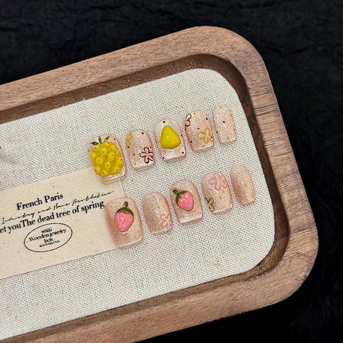 Handmade Press on Nails Square Short Fake Nails Cat's Eye with 3D Strawberry Pineapple Designs Gold Glitter Cute Acrylic Nails for Women 10pcs (Size M）