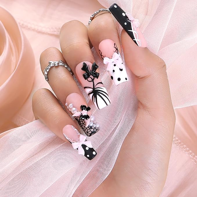 LOVFUL Short Press on Nails Midnight Doll | Handmade Acrylic Press ons | Reusable Fake False Nails | Square Classic Regular 1.3in | H608-S