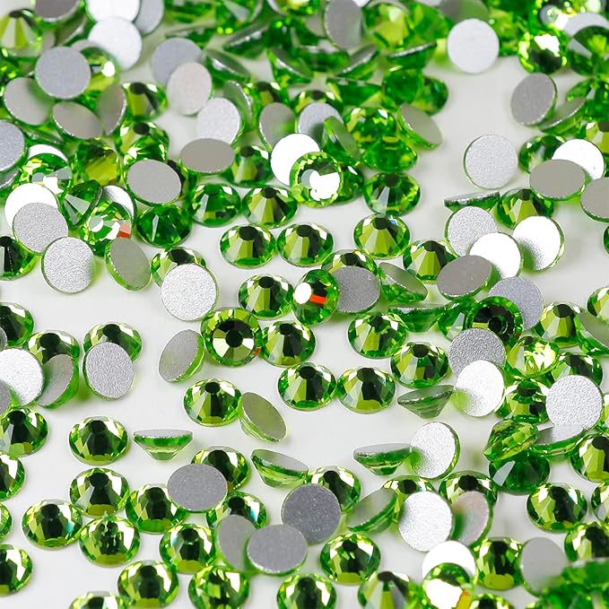 ss20 Peridot Flatback Rhinestones 1440 Pcs Pack, 5mm Light Green Glass Rhinestone for Bling Tumbler, Shoes,Clothine, Costume, Glitter Decoration