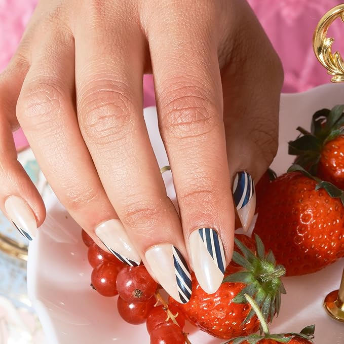 Chillhouse - Chill Tips, Press on Nails Kit - Très Dramatique (Almond) - 24 Nail Shapes & Sizes - Up to 2 Weeks of Wear - Customizable Fit - Reusable - Latina Founded & Women Owned - Beauty, Self Care