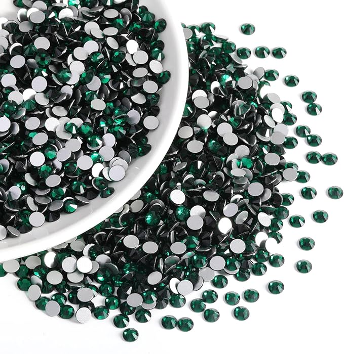 Beadsland Flatback Rhinestones Bulk, 2880pcs Green Rhinestones for Nails Crafts Clothes DIY Decoration, Emerald, SS30, 6.3-6.5mm