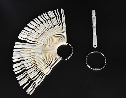 1 Set 150 Tips Nail Polish Color Display Nail Color Display Sticks Plastic Nail Tips with Metal Split Ring Holder(White)