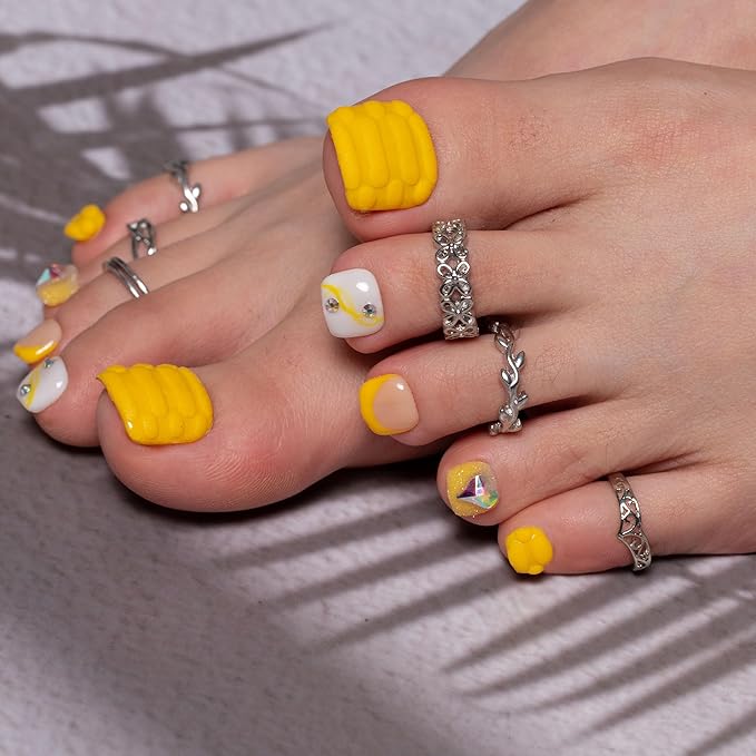 LOVFUL Press on Toenails Yummy French Tip | 20 PCS Free Size Toe Nails | Reusable Fake Nails for Toe | T131