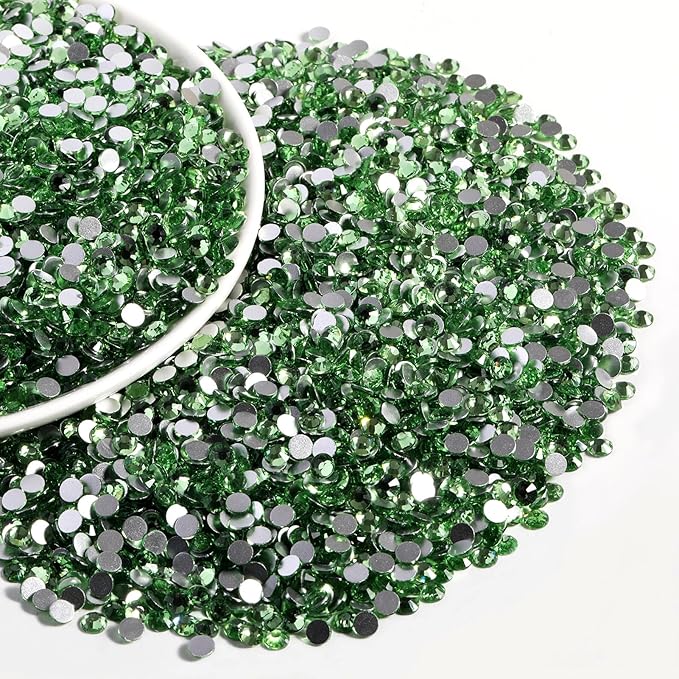 Beadsland Flatback Rhinestones Bulk, 2880pcs Green Rhinestones for Nails Crafts Clothes DIY Decoration, Light Green/Peridot, SS30, 6.3-6.5mm