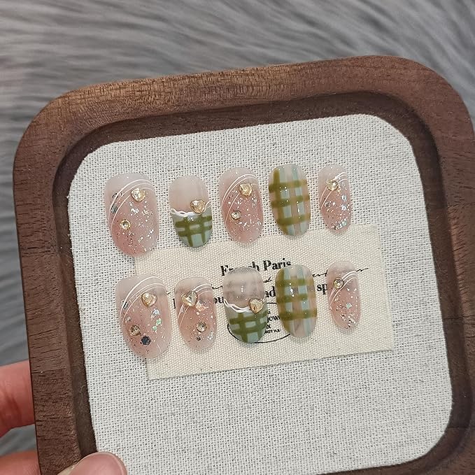 French Tip Press on Nails Short Oval Cute Acrylic Pink Nails Press Ons Classic Checkered Grid Designs Fake Nails Reusable Full Cover Artificial Nails 10pcs Glue on Nails for Women Girls(XS)
