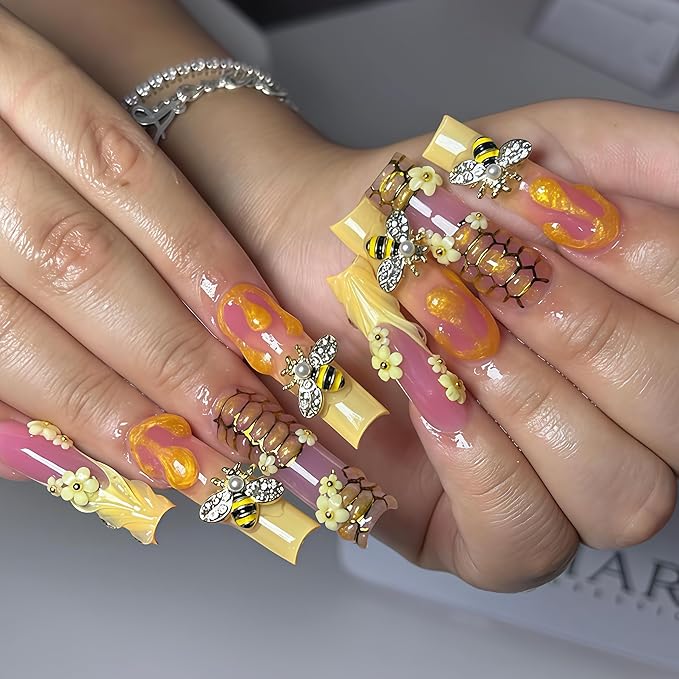 100PCS Nail Charms and Gems Gold Bee Yellow Flower for Nails Design，3D Daisy Y2k Nail Jewels Bulk Nail Art Decor Set