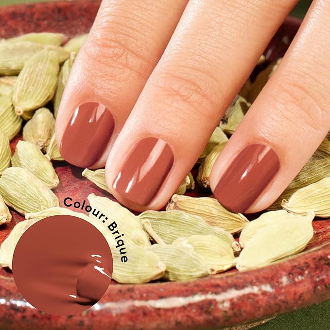 Manucurist Green Flash LED Brique Red Gel Nail Polish - Vegan, 12-Free, Plant-Based - Strengthens and Protects the Nail - Gel Polish - Made in France - 0.5 fl oz