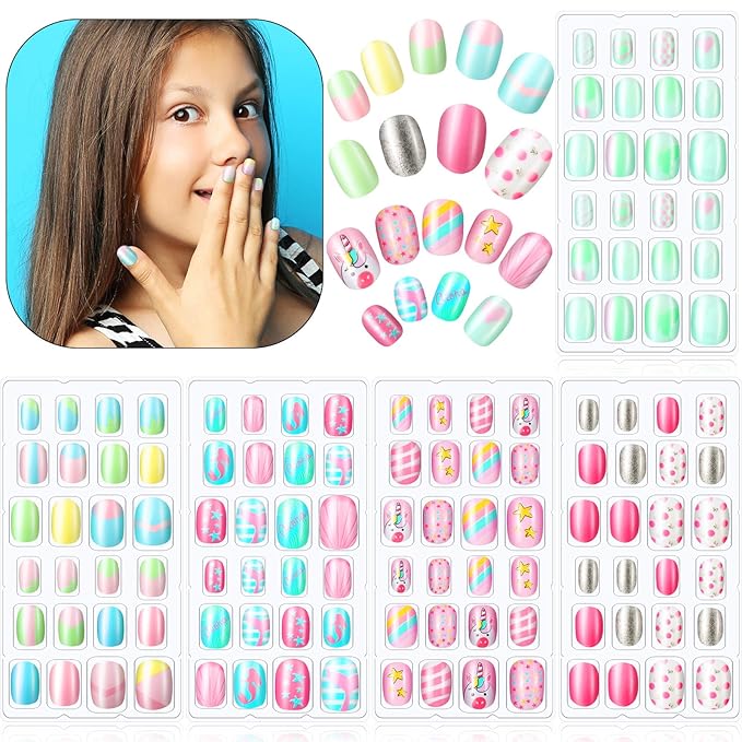 120 Pieces Kids Press on Nails Children Fake Artificial Nails Girls Full Cover Short False Christmas Fingernails for Girls Kids Design Decoration(Lovely Pattern)
