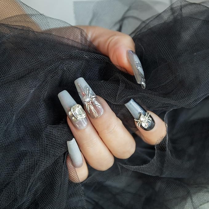 10pcsHandmade Press On Nails Luxury Spider Crystal Design, Reusable Fake Nail, Nail Gift Kit Set with Tools, Long Coffin Glossy Silver Black Rhinestone False Nails for Women(S)