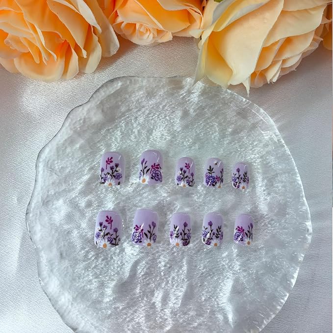 Short Press on Nails Square Fake Nails Purple Flower Bee Design Full Cover Acrylic Nails Press ons Purple Floral False Nails Cute Spring Summer Artificial Stick on Nails for Women Girls 24 Pcs