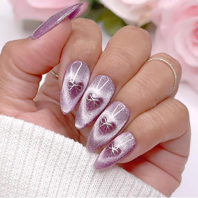 Daily Charme C05 Chesire Original Velvet Cat Eye Magnetic Gel Nail Polish, 15 ml, Soak Off UV Led Gel Nail Polish Set, Home DIY/Nail Salon Manicure (Lilac)