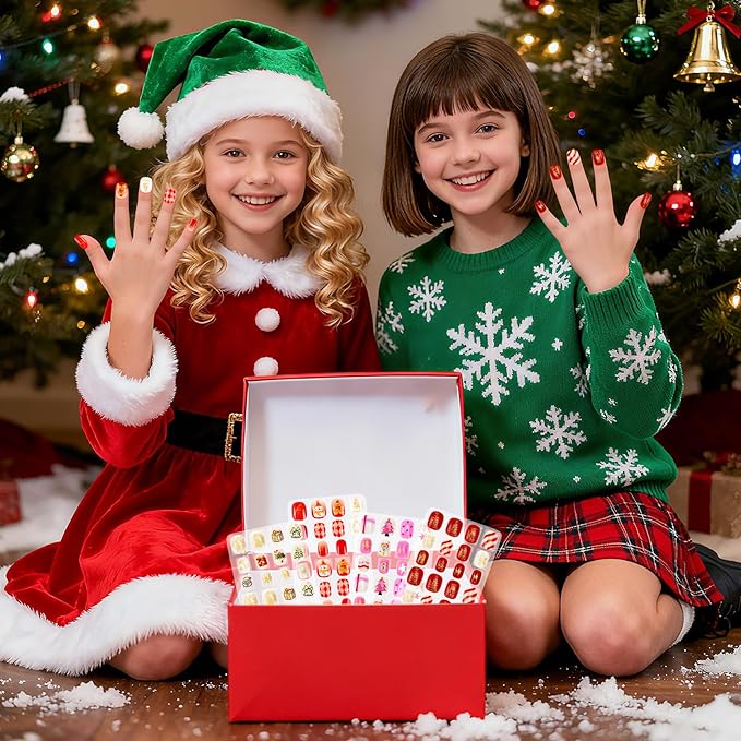JANYUN 96 Pcs Christmas Fake Nails,Gilded Design Press on Nails for Pre-glue Full Cover Short False Nails Christmas Birthday Gift