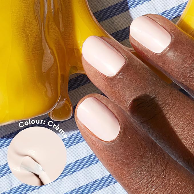 Manucurist Green Flash Gel Polish - Crème (Off-White) - UV & LED Gel Nail Polish - 12-Free, Bio-Sourced (84%) - Professional Manicure - 15 ml