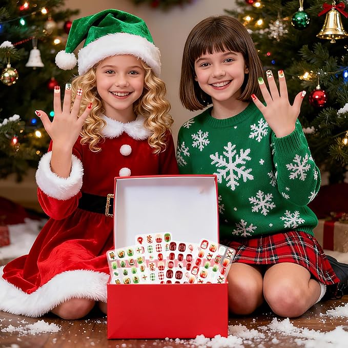 JANYUN 96 Pcs Christmas Candy Fake Nails, Press on Nails Pre-glue Full Cover Fake Nail Tips Short False Nails Art Nails Gifts