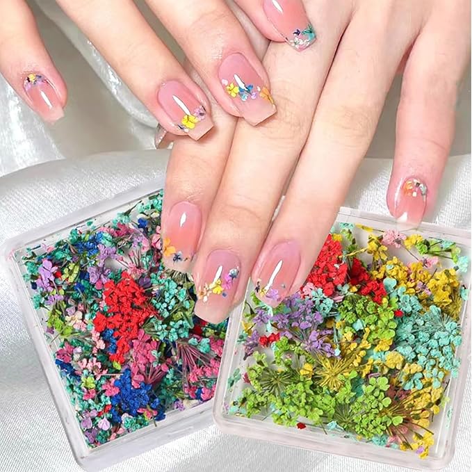 4 Boxes 3D Dried Flowers Nail Art Stickers Mini Dried Flower Nail Stickers Mixed Colors Dried Gypsophila Flowers Natural Floral Dried Flower Decals for Women Girls Nail Decorations DIY Craft