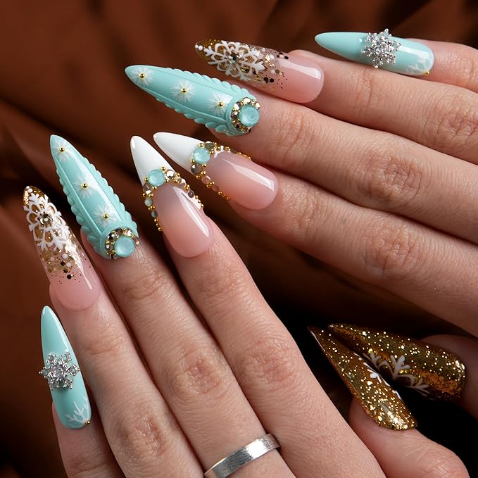 LOVFUL Short French Tip Press on Nails Gilded Snowfall | Handmade Acrylic Press ons| Reusable Fake False Nails | Stiletto Classic Regular 1.3in | H739-S