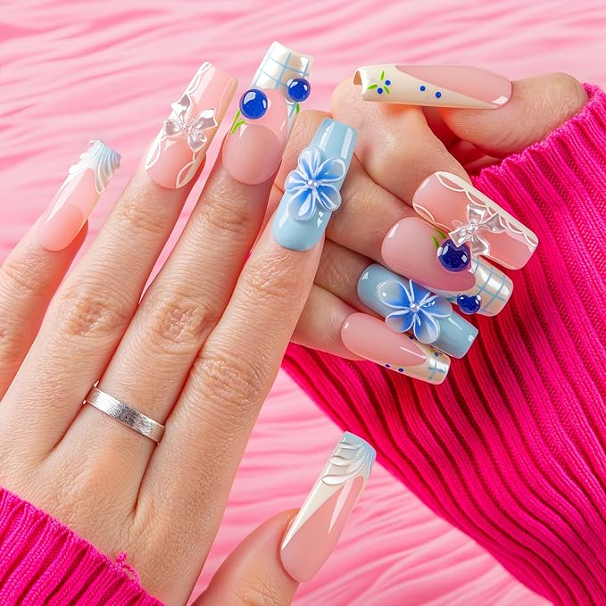 LOVFUL Short French Tip Press on Nails Blueberry Bloom | Handmade Acrylic Press ons| Reusable Fake False Nails | Square Classic Regular 1.3in | H736-S