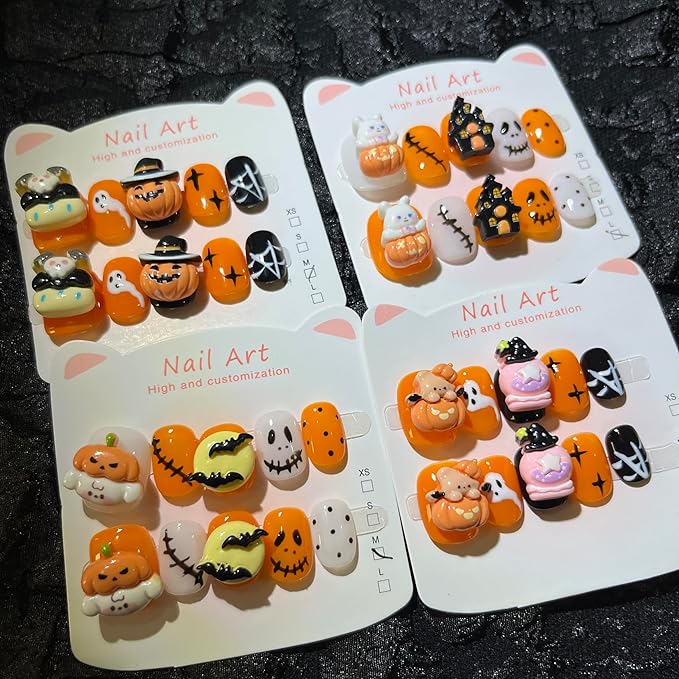 Short Press on Nails Handmade Nails 10Pcs Cute Style Manual Nail Art Bear Fake Nails for Women Party Holiday Photo 2.5CM Size M