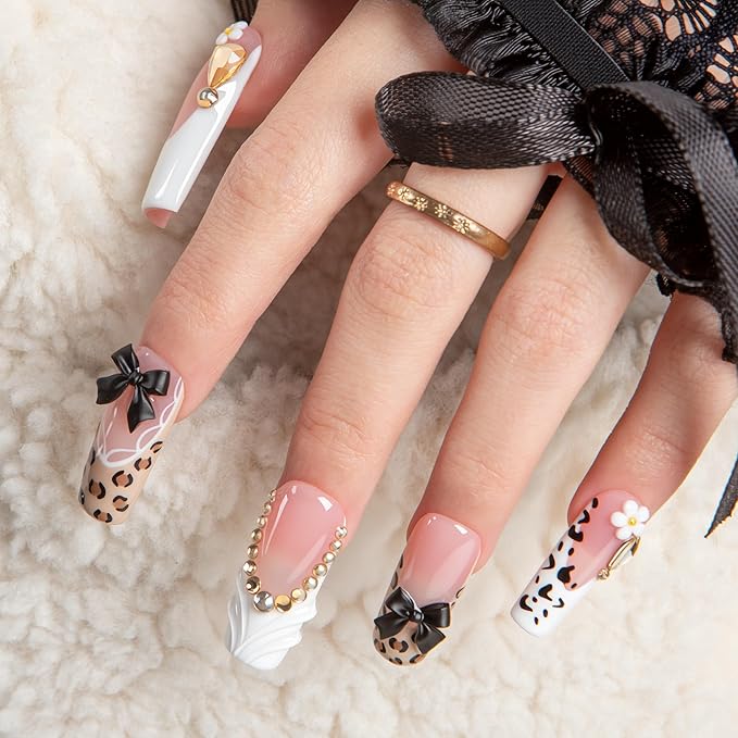 LOVFUL Short French Tip Press on Nails Chic Wild | Handmade Acrylic Press ons| Reusable Fake False Nails | Square Classic Regular 1.3in | H681-L