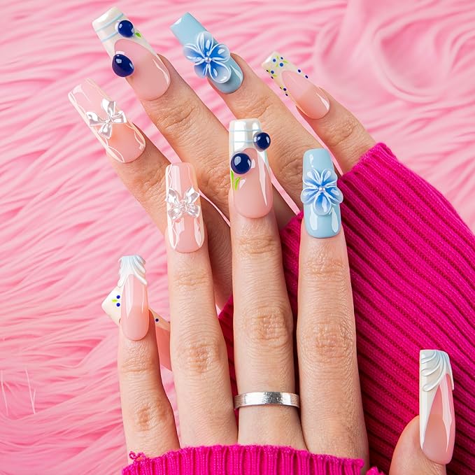 LOVFUL Short French Tip Press on Nails Blueberry Bloom | Handmade Acrylic Press ons| Reusable Fake False Nails | Square Classic Regular 1.3in | H736-S