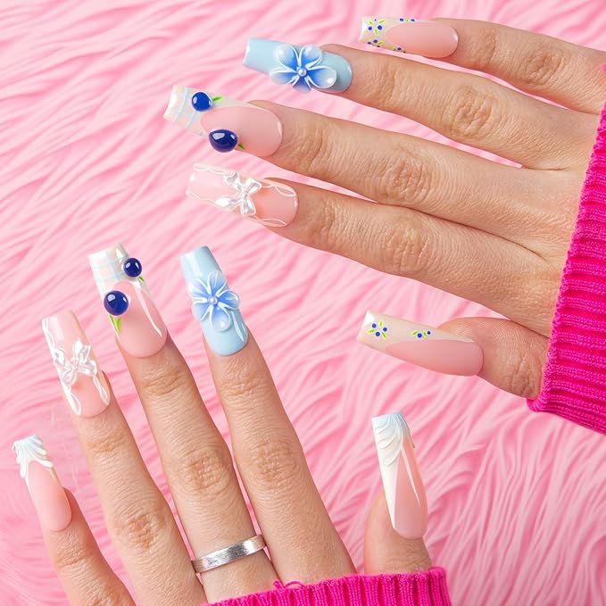 LOVFUL Short French Tip Press on Nails Blueberry Bloom | Handmade Acrylic Press ons| Reusable Fake False Nails | Square Classic Regular 1.3in | H736-S
