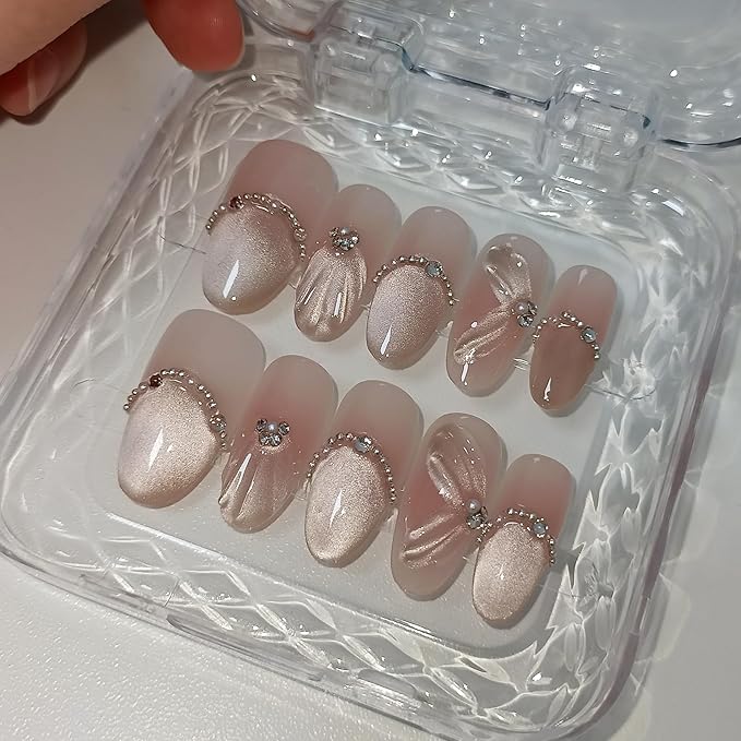 Mermaid Cat Eye Press on Nails 10Pcs Kit,Medium Almond Nude Pink Fake Nails with 3D Wave Shell, Chain Rhinestone French Tips Spring Summer False Nails,Handmade Glue on Nails Luxury Design(M)