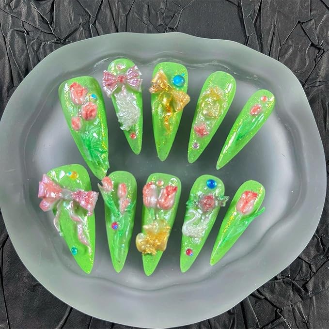 Press on Nails Handmade Nails 10Pcs Fresh Style Hand Embossed Green Manual Press on Nails for Women Party Holiday Photo 33mm Long Size S