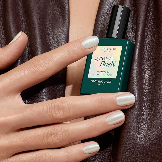 Manucurist Green Flash LED Holographic Pearly White Gel Nail Polish Fairy - Vegan, 12-Free, Plant-Based - Strengthens and Protects the Nail - Gel Polish - Made in France - 0.5 fl oz